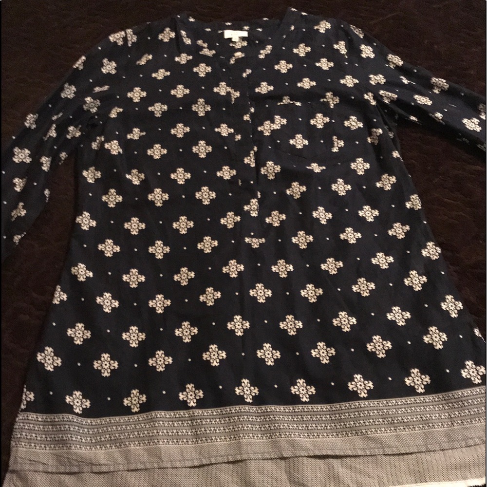 Crown&ivy blue and white tunic💗